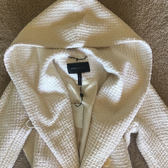 SOLd!!!!New Bcbg white textured wrap coat - Picture 4 of 6